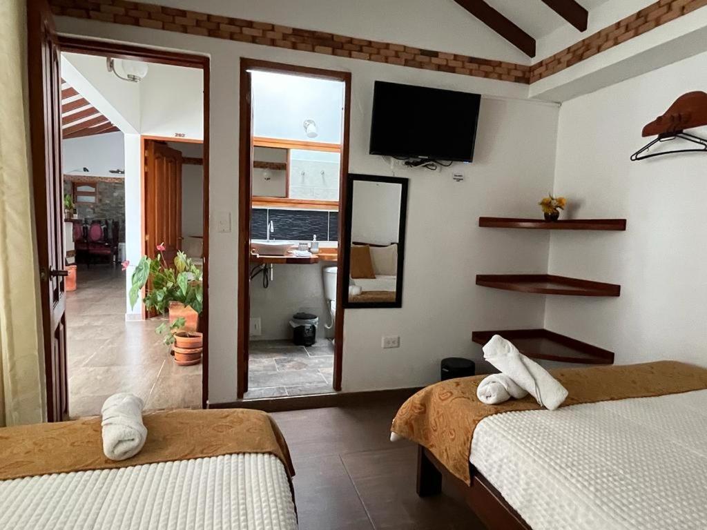 Отель Casa Lewana Вилья-де-Лейва Экстерьер фото