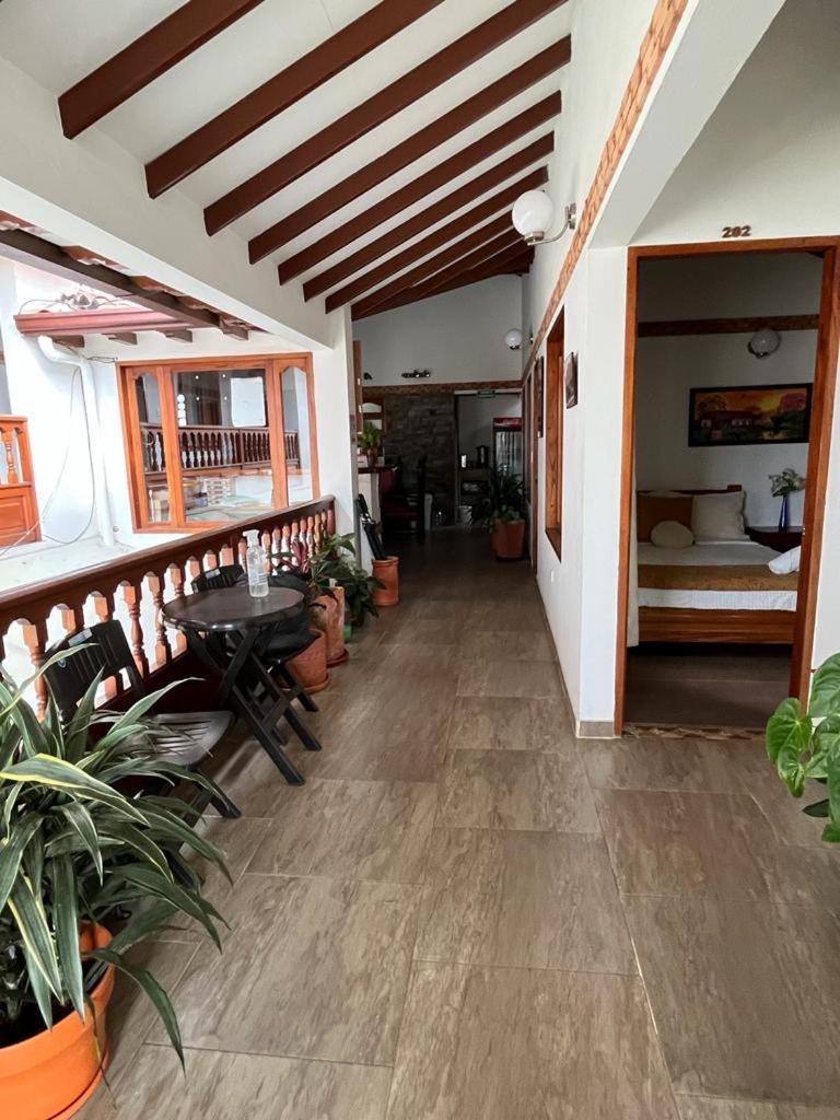 Отель Casa Lewana Вилья-де-Лейва Экстерьер фото