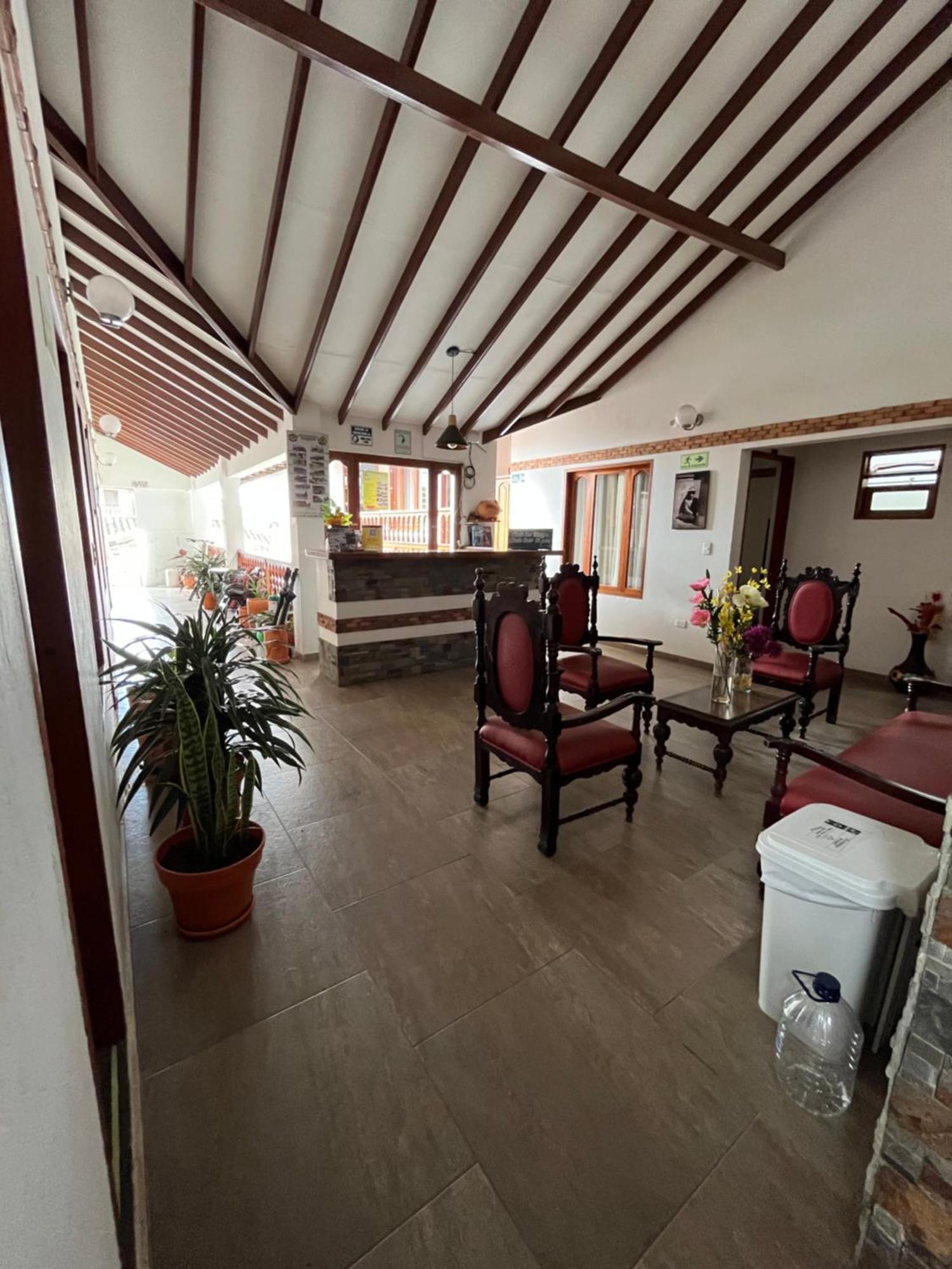 Отель Casa Lewana Вилья-де-Лейва Экстерьер фото