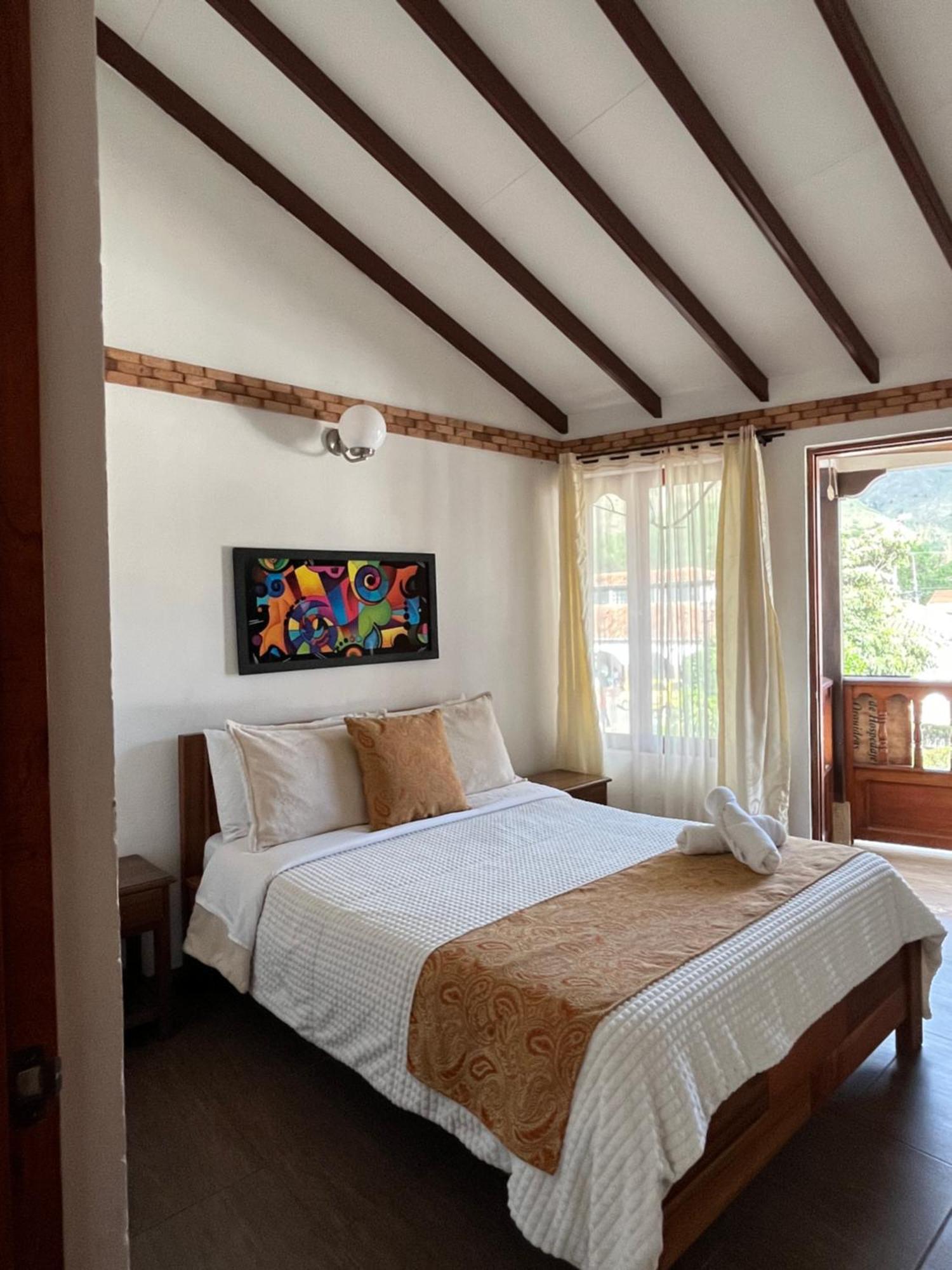 Отель Casa Lewana Вилья-де-Лейва Экстерьер фото